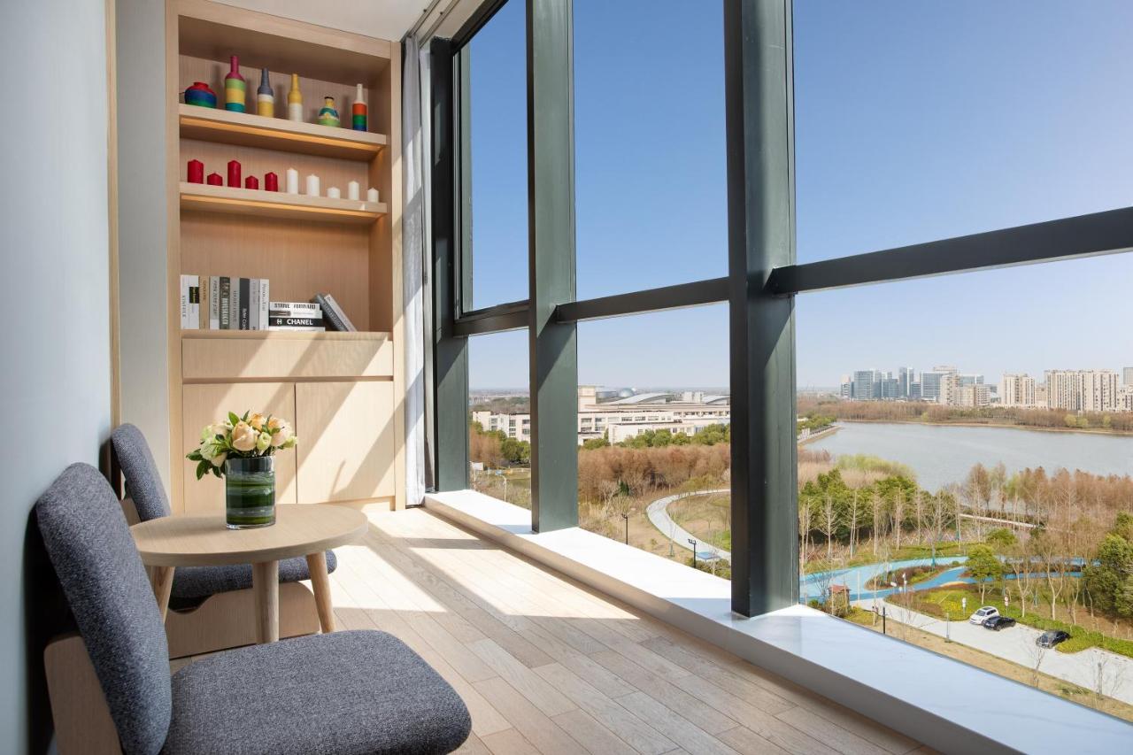 Holiday Inn Shanghai Dishui Lake By Ihg Nanhui ภายนอก รูปภาพ