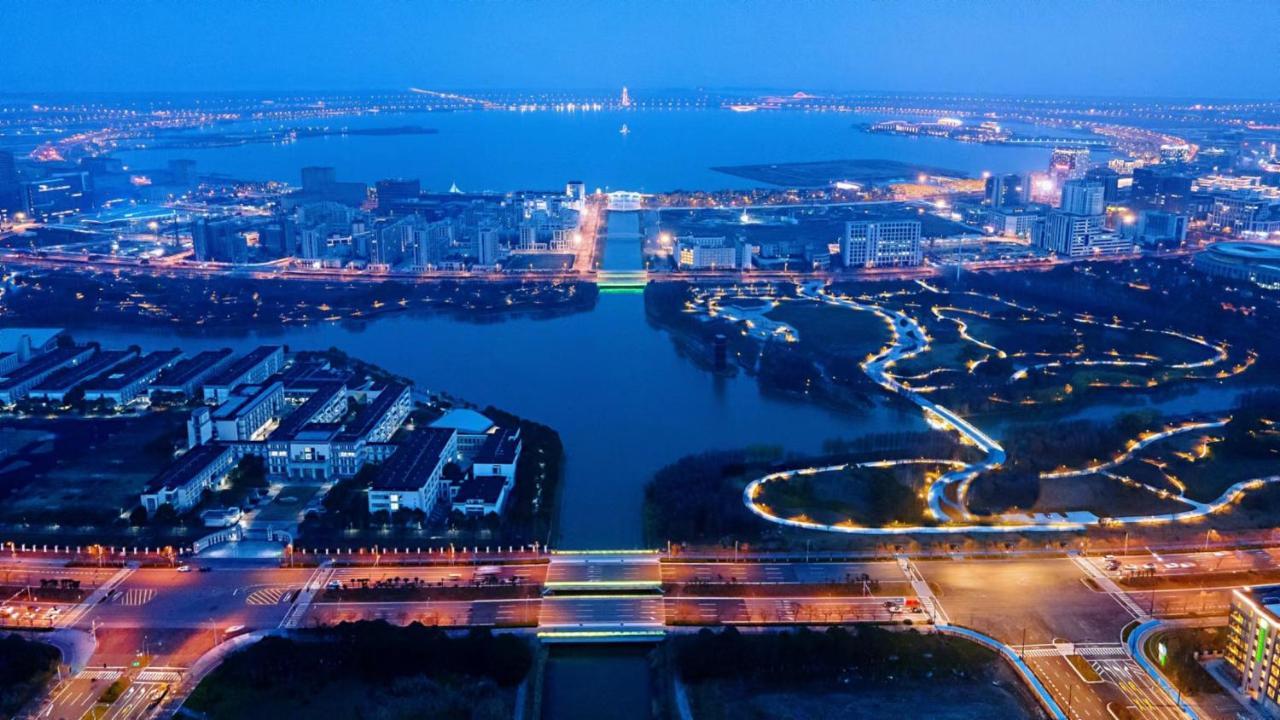 Holiday Inn Shanghai Dishui Lake By Ihg Nanhui ภายนอก รูปภาพ