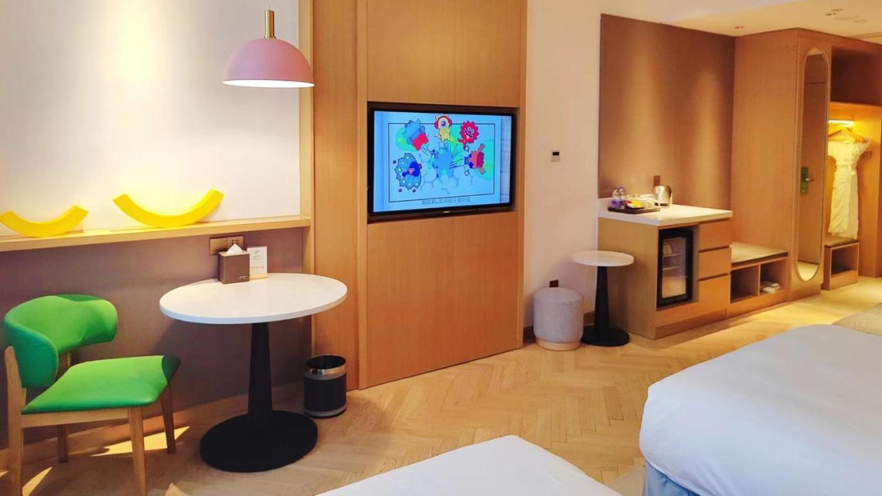 Holiday Inn Shanghai Dishui Lake By Ihg Nanhui ภายนอก รูปภาพ